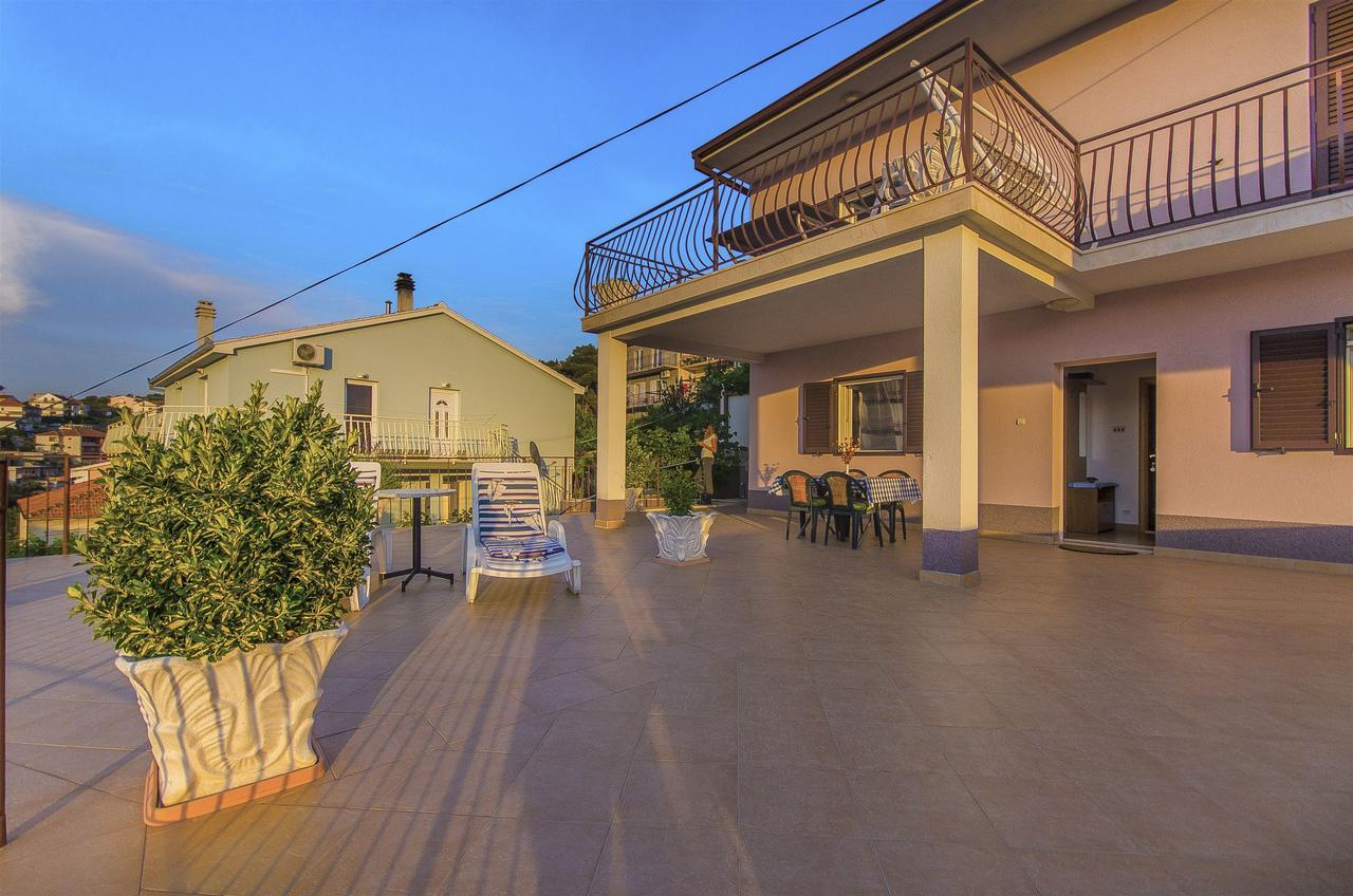 Apartment Marijana Trogir Exterior foto